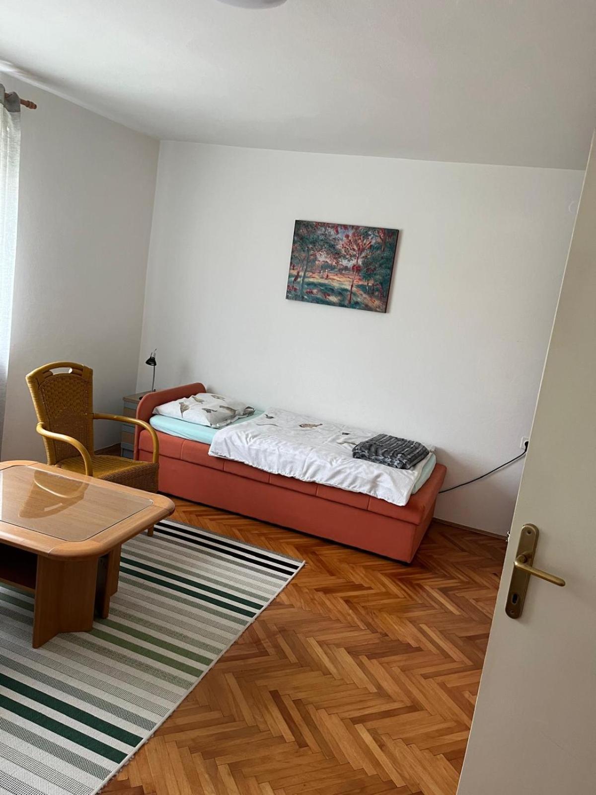 Apartman Ivka Gospić エクステリア 写真